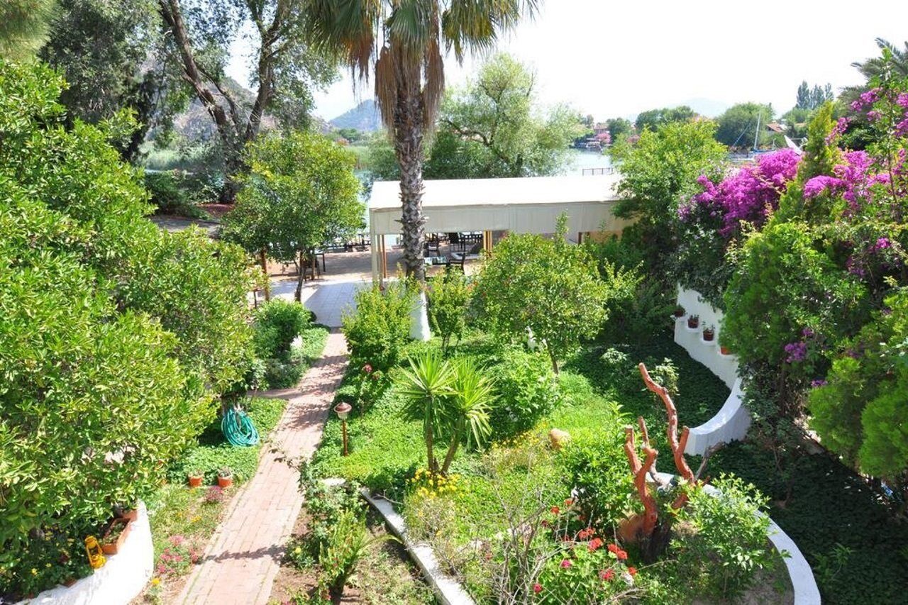 Longhouse Inn Hotel Dalyan Exterior photo